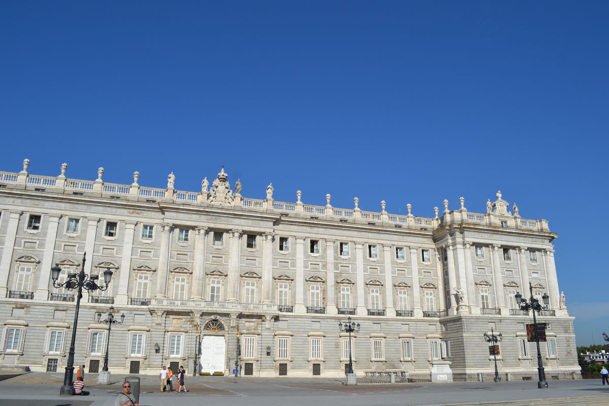 Historical Landmarks and Royal Splendor