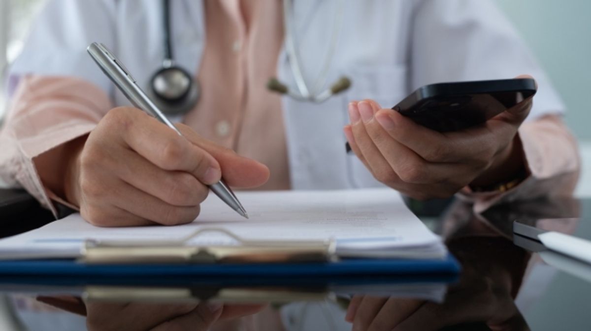 AI's Role in Streamlining Healthcare Administration