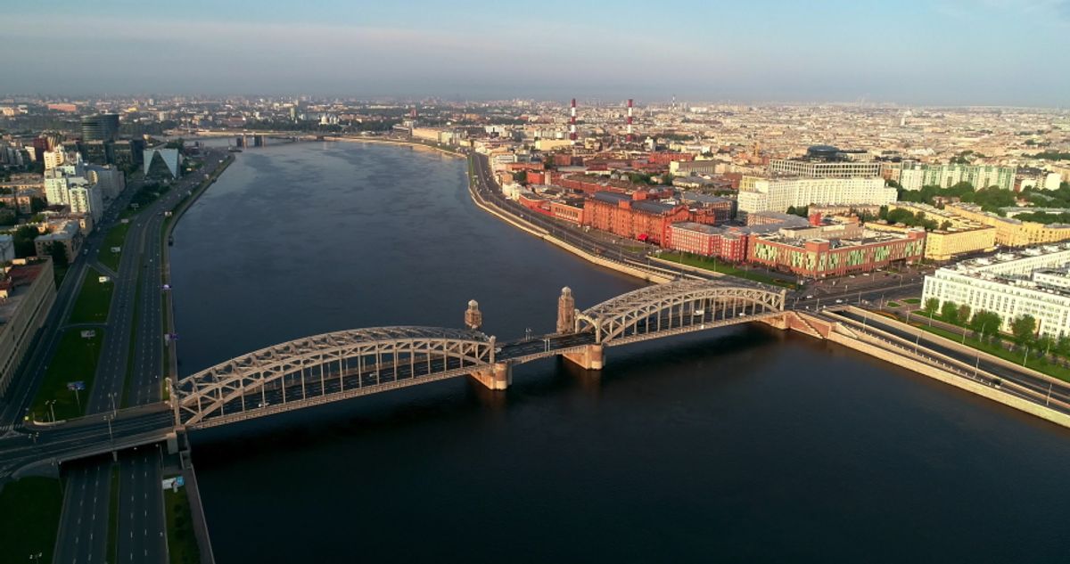 Exploring the Waterfront: Nightlife by the Bay