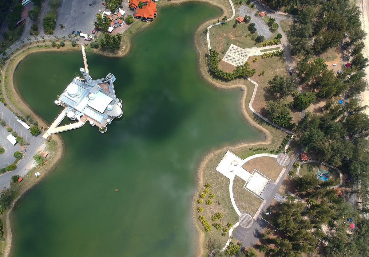 AI in Property Management: Streamlining Operations