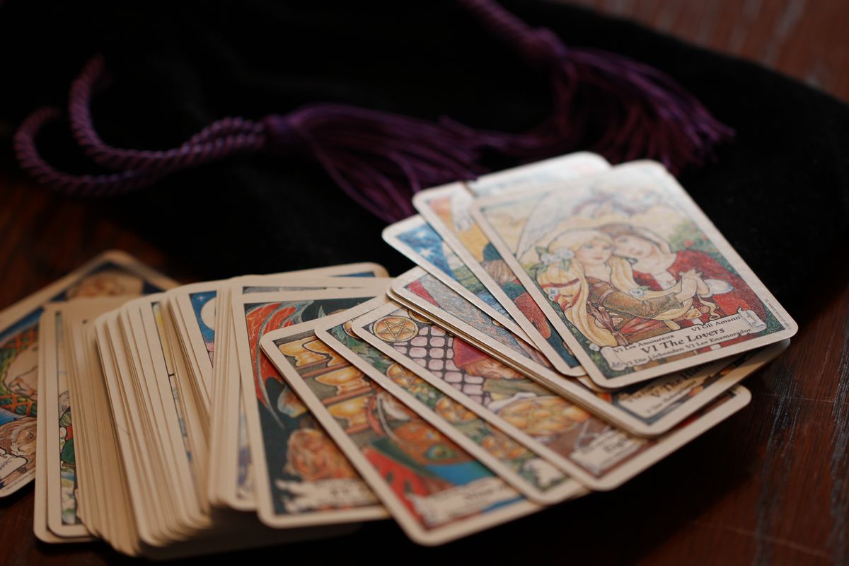 Unindo Tarot e Astrologia