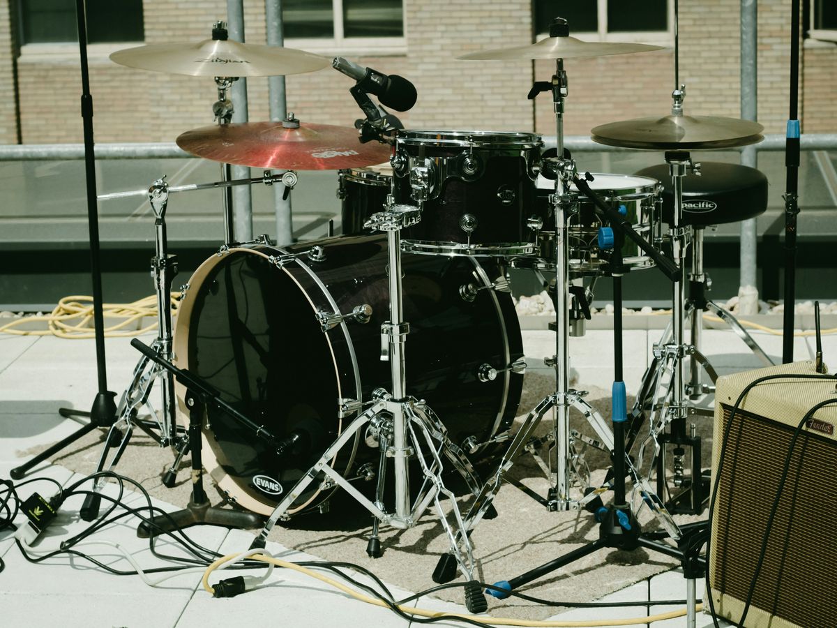 black music drum set