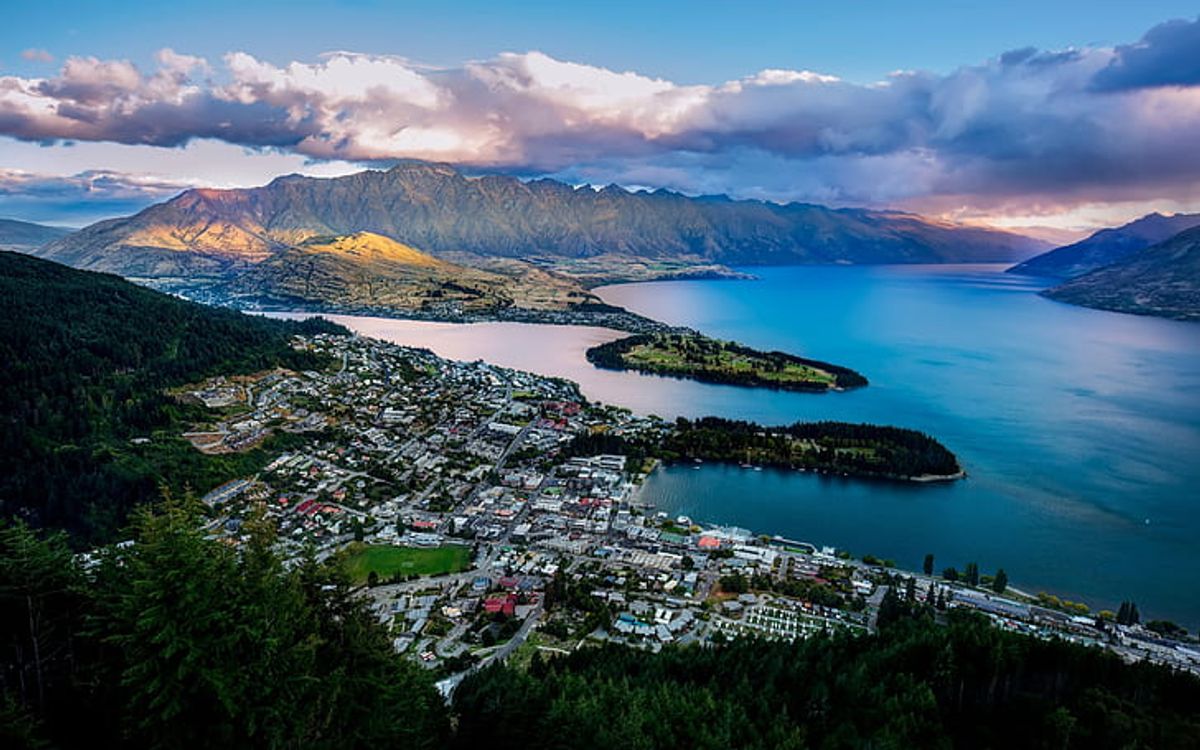 6. Dining at Top Queenstown Restaurants
