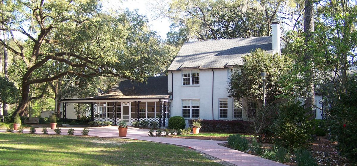 Cultural Corners: Unveiling Art and History