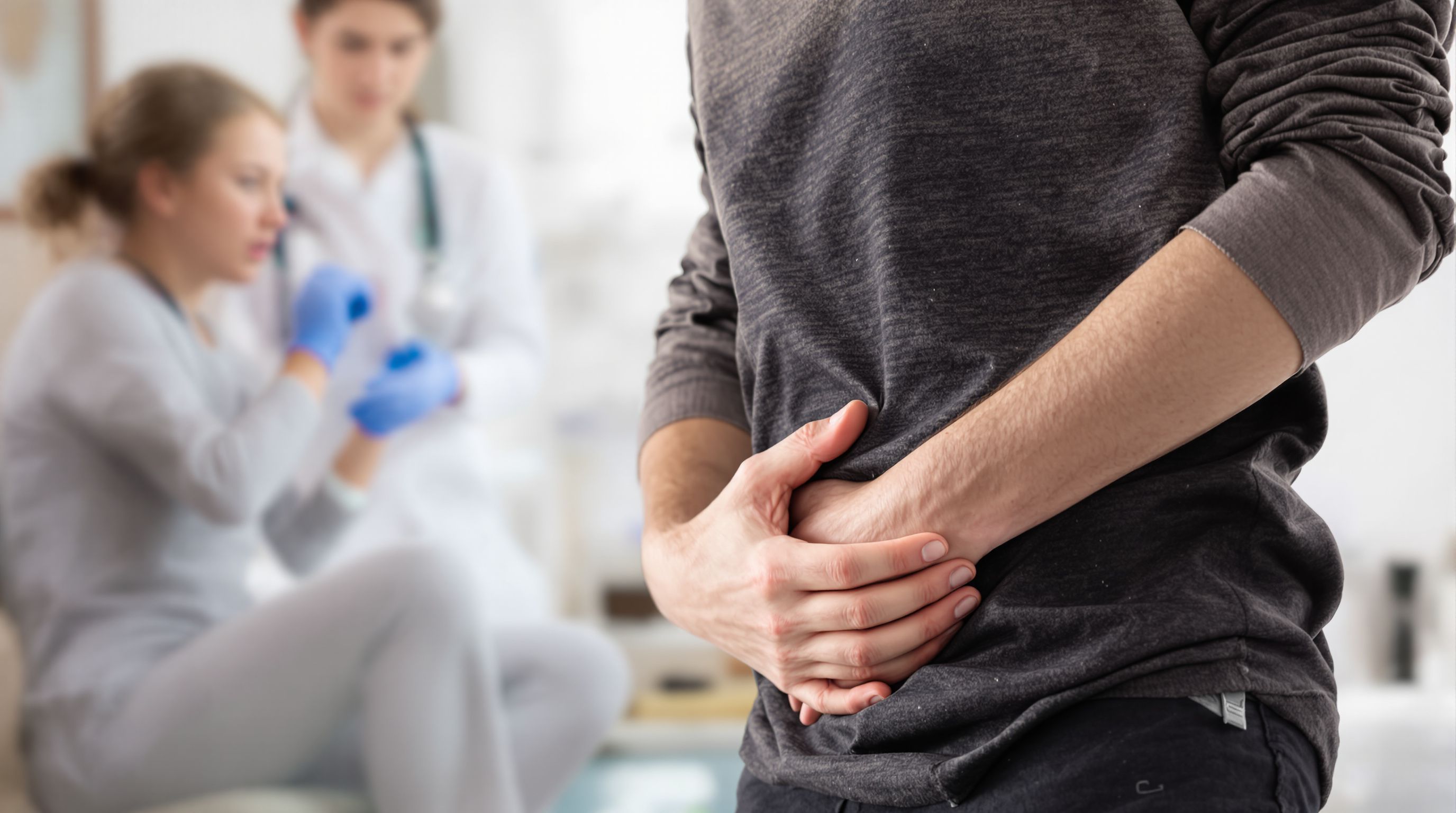 Cancro do Intestino em Jovens: Sinais e Prevenção - InBrief