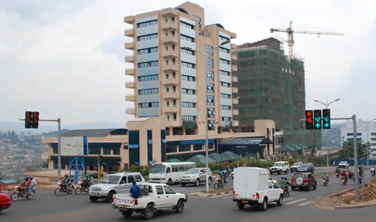 Navigating the Market: AI's Role in Adapting to Changing Real Estate Dynamics