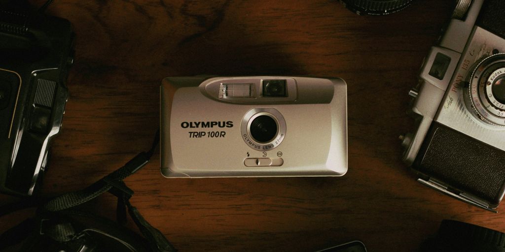 white and black polaroid camera