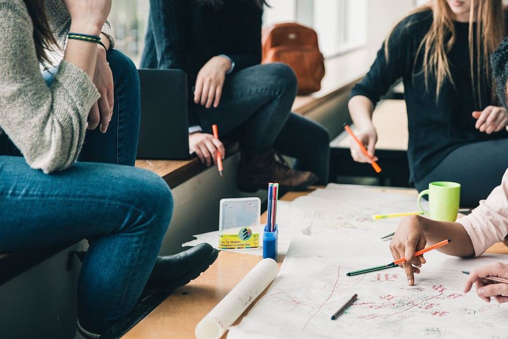 5 Essential Networking Strategies Every Small Business Owner Should Master
