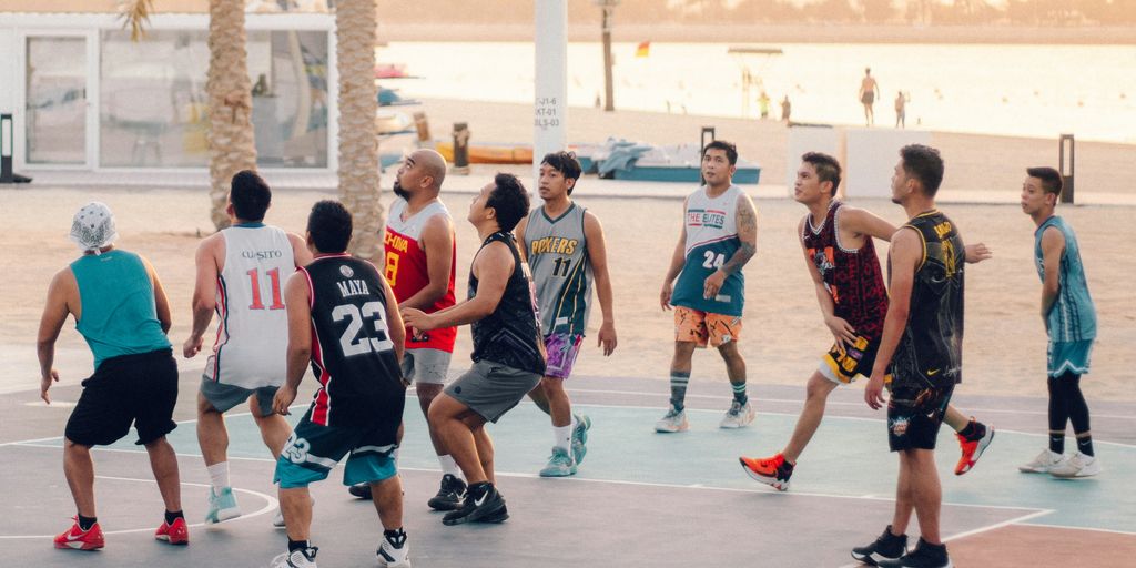 a group of people running