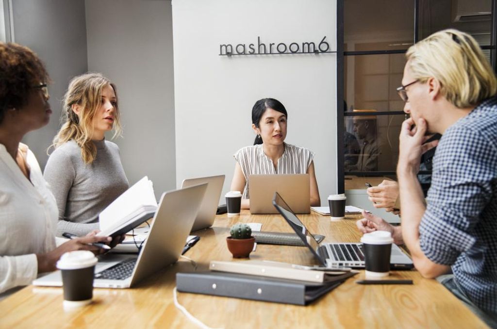 5 Essential Networking Strategies Every Small Business Hustler Should Know