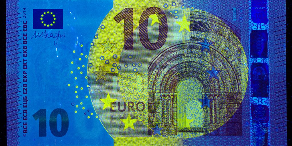 A picture of a ten euro bill