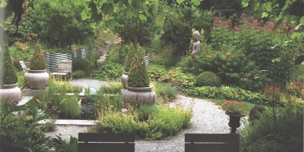 Lantana flowers in a low-maintenance garden