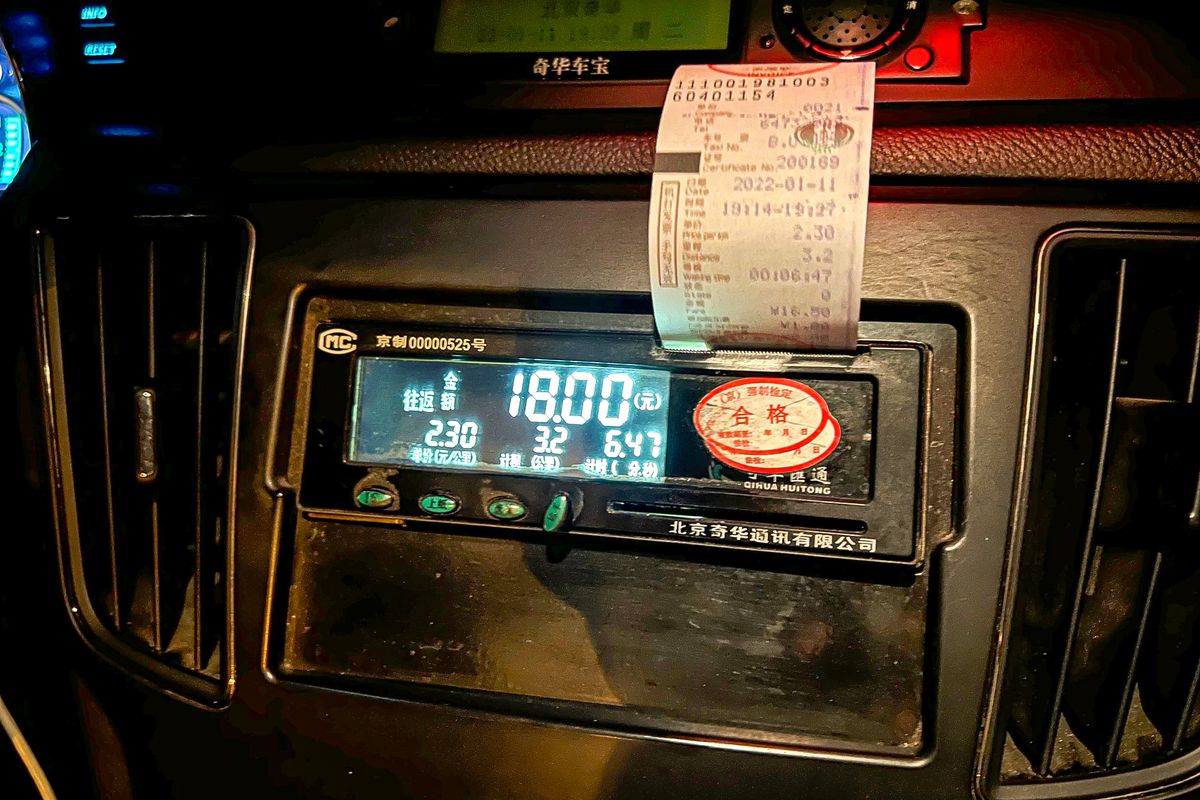 Factors Affecting Glasgow Airport Taxi Prices