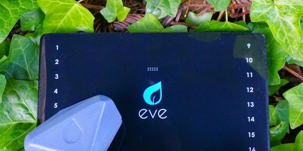 innovative vertical gardening solutions in urban settings