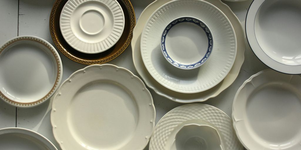 assorted-color ceramic dinnerware set