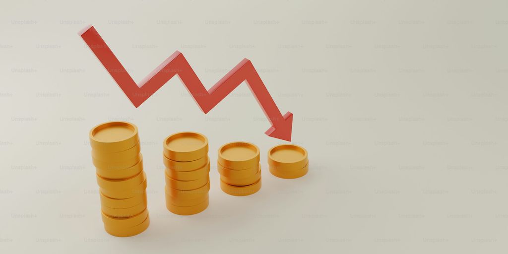 Declining trend illustrated with coins and a downward arrow.