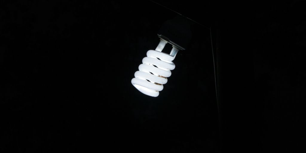 spiral white light bulb