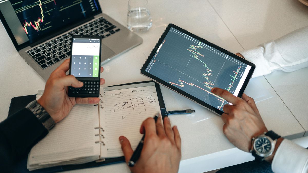 Adaptive Content Recommendations: A Data-Driven Strategy
