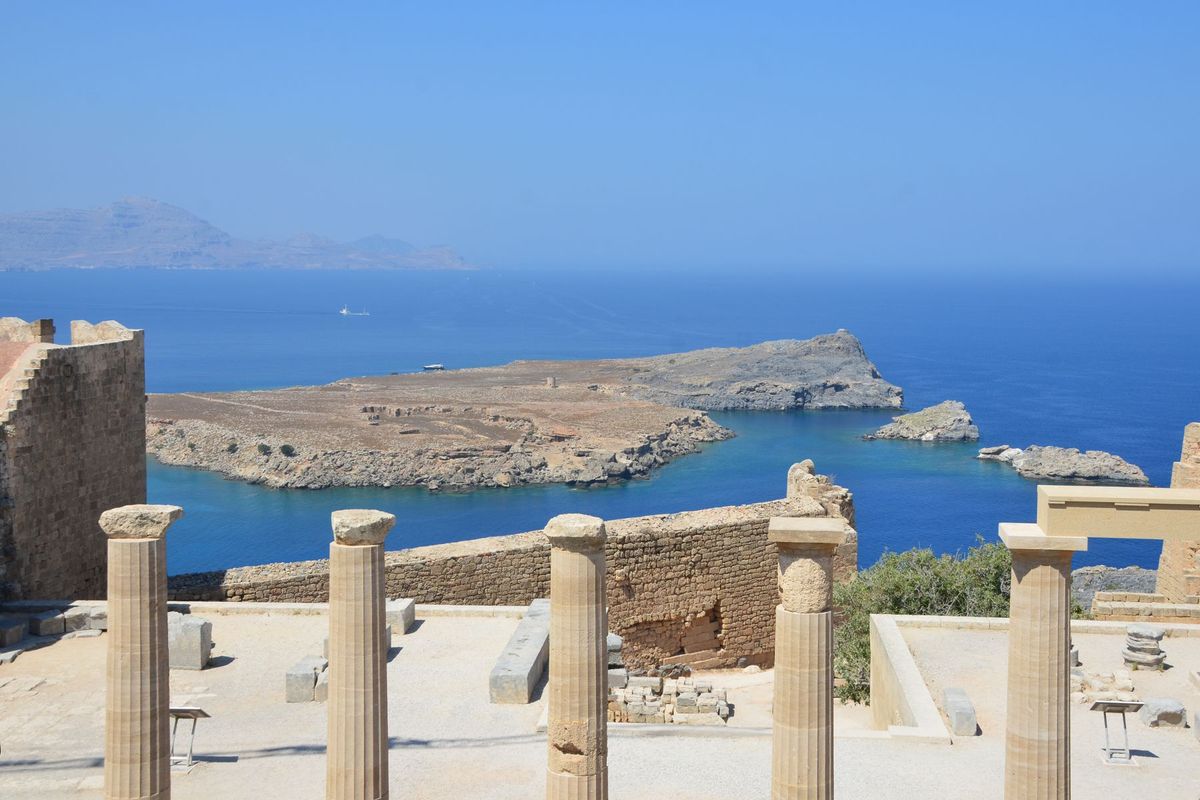 Lindos Beach: Antike trifft auf Meer