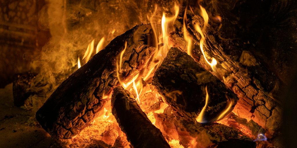 fire in close up photography