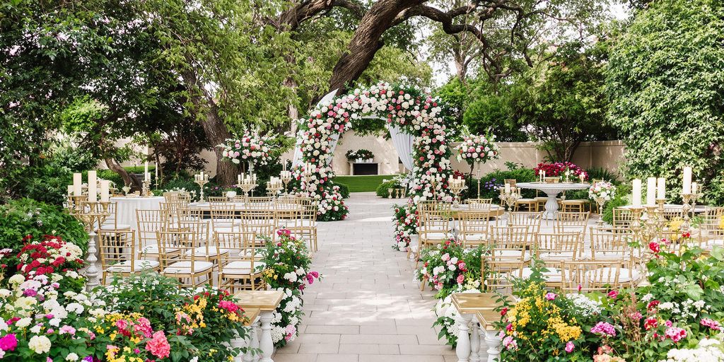 Beautiful garden wedding venue in Dallas with floral decorations.