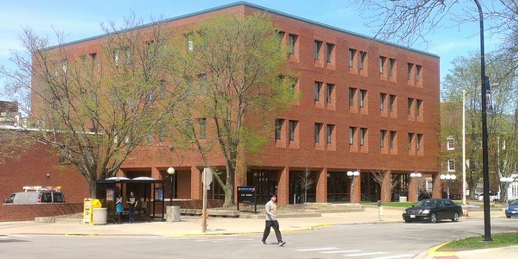 The Role of University of Tennessee in Knoxville's Music Scene