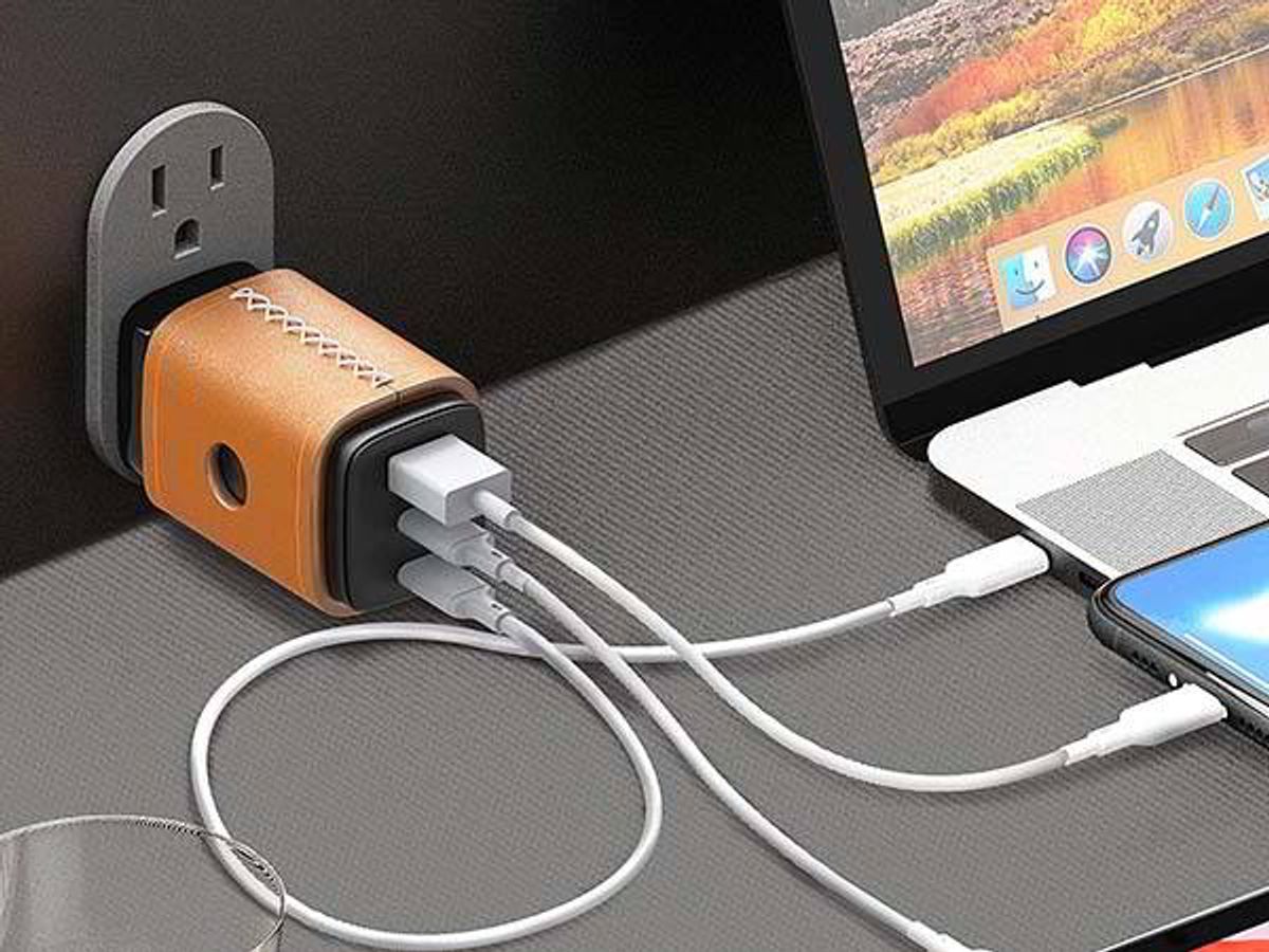 OhSnap! The User-Friendly Charger That Snaps to Your Needs