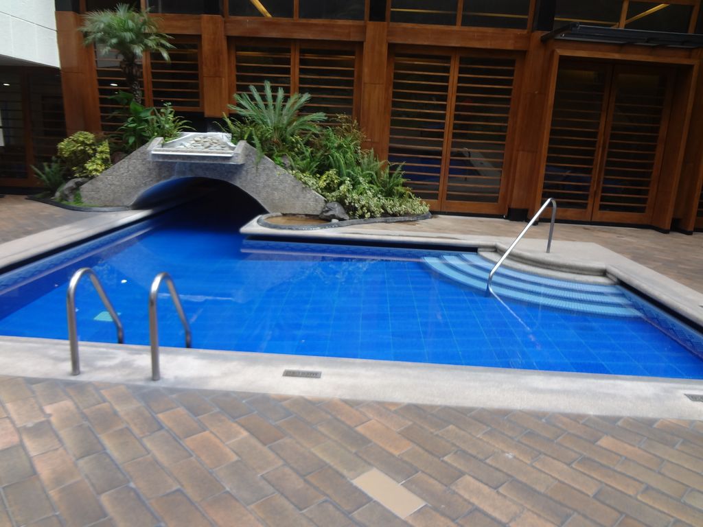 thumbnail Coberturas para piscinas: tipos, custos, instalação, etc.