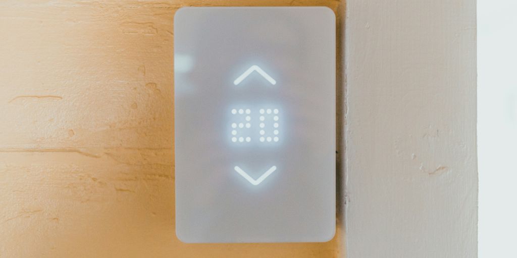 white thermostat at 17 5