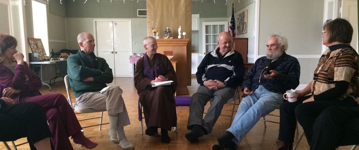 Gemeinschaft und Austausch in der spirituellen Online-Welt