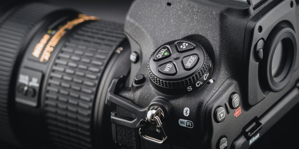 a camera with a lens attached to it