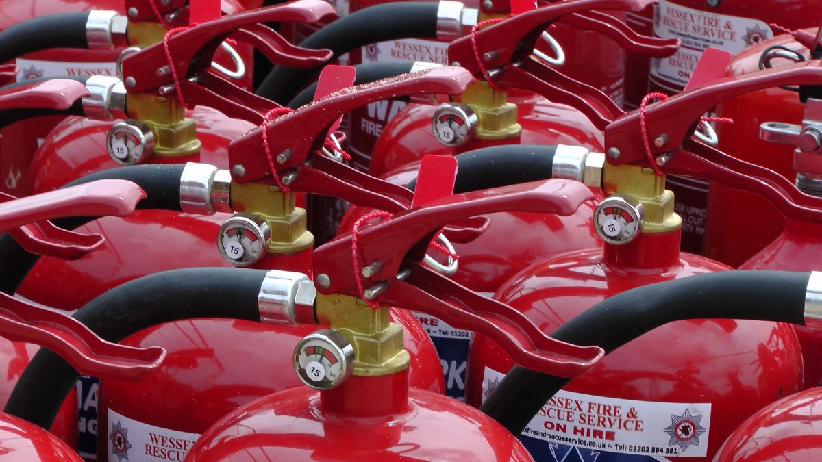 בדיקת מטפים כולל חידוש