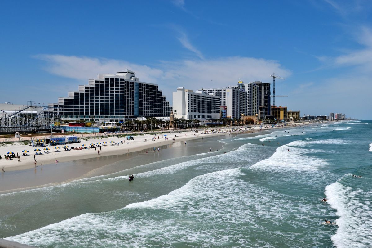 Nightlife and Entertainment: After Dark in Daytona